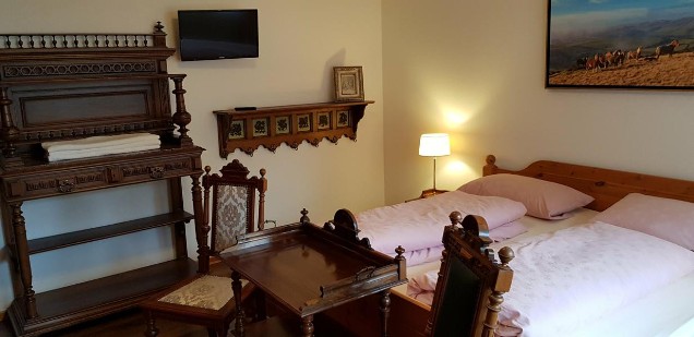 Zweibettzimmer Zweibettzimmer